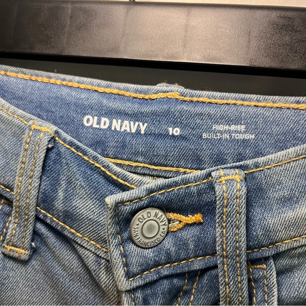 NWT:‎ Old Navy • Light Wash High Rise Shorts